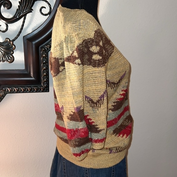 Ralph Lauren Women's Southwest Aztec Hand knit
Short Sleeve Multicolor Sweater L - Picture 12 of 16